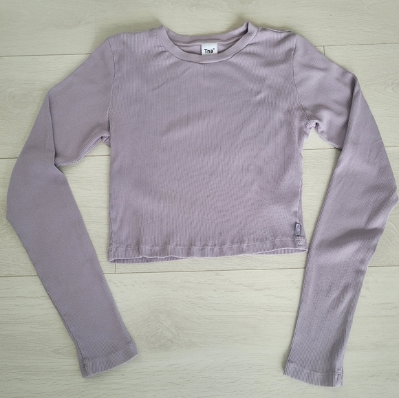 TNA Tops - Aritzia TNA Ribbed Long Sleeve Cropped Top Shirt Size Medium Lavender